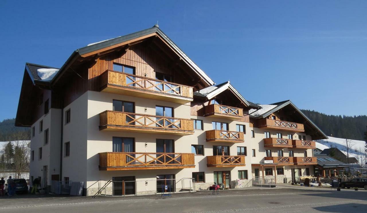 Apart- Und Wellnesshotel Dachsteinresort Russbach am Pass Gschütt Exterior photo
